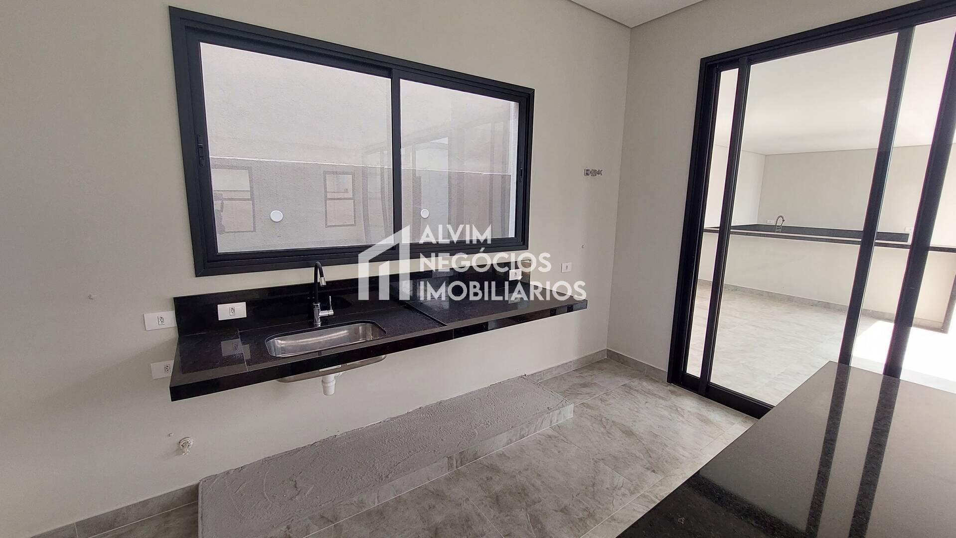 Sobrado à venda com 4 quartos, 273m² - Foto 7