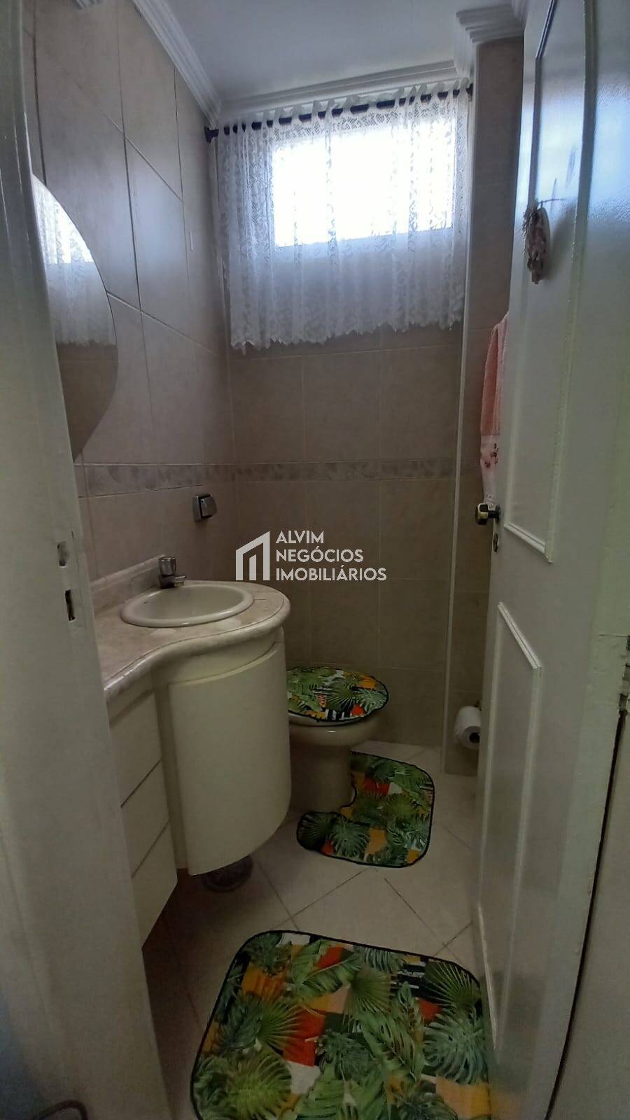 Apartamento à venda e aluguel com 3 quartos, 120m² - Foto 4