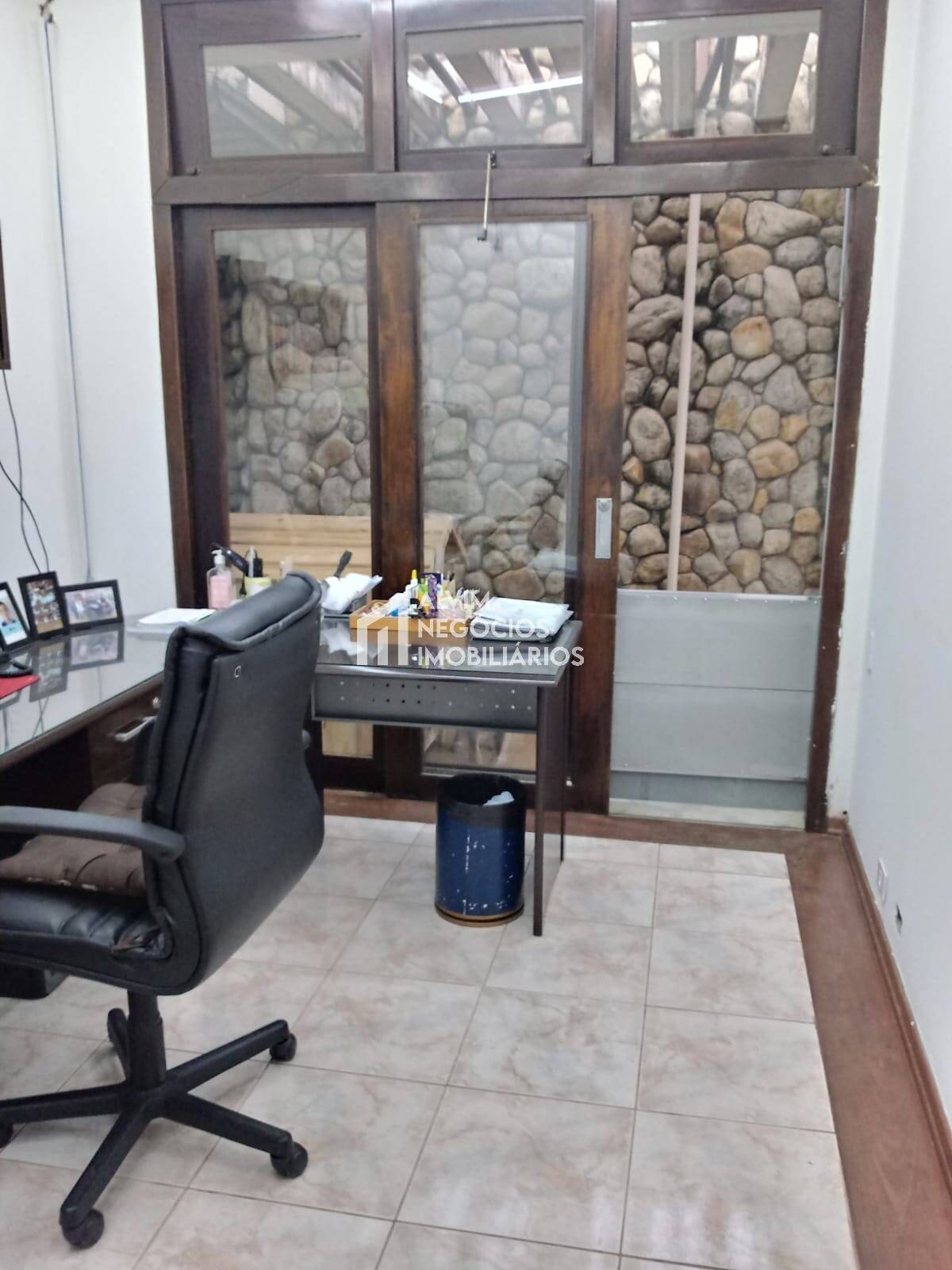 Casa à venda com 4 quartos, 450m² - Foto 4
