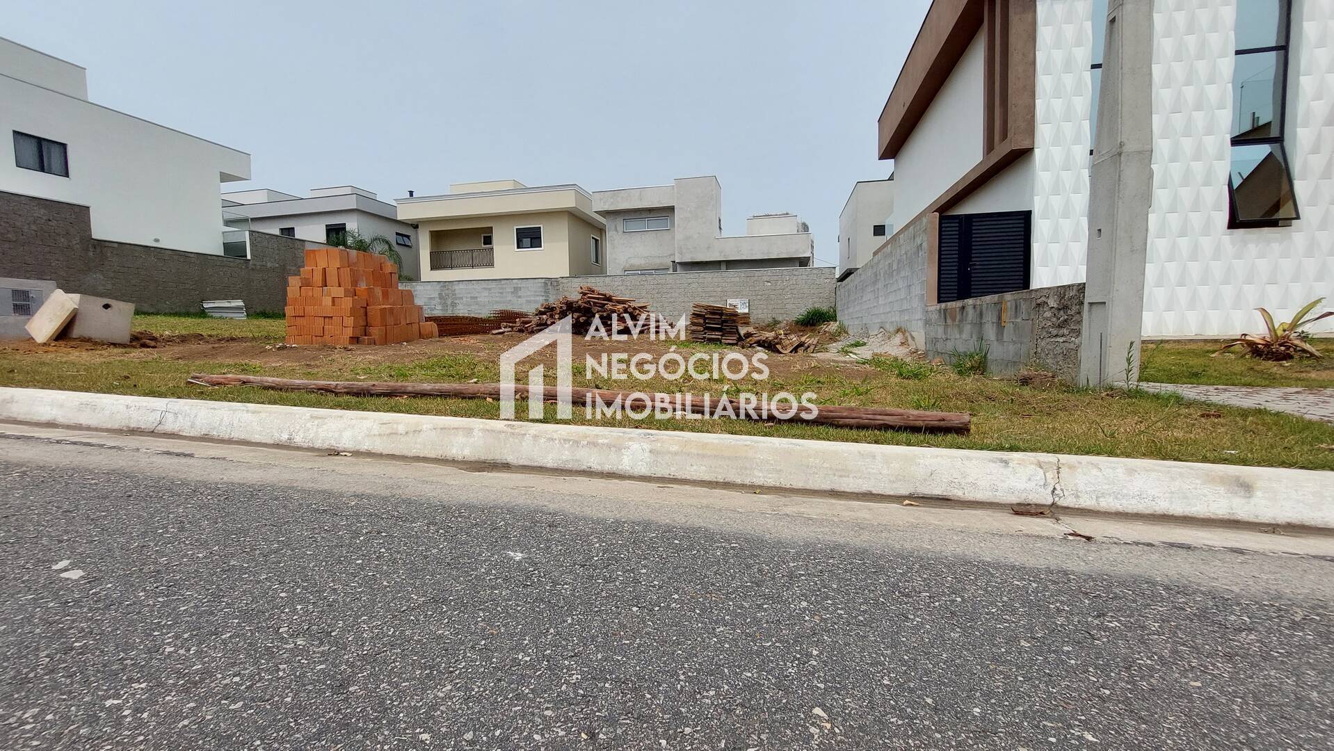 Casa à venda com 4 quartos, 173m² - Foto 6