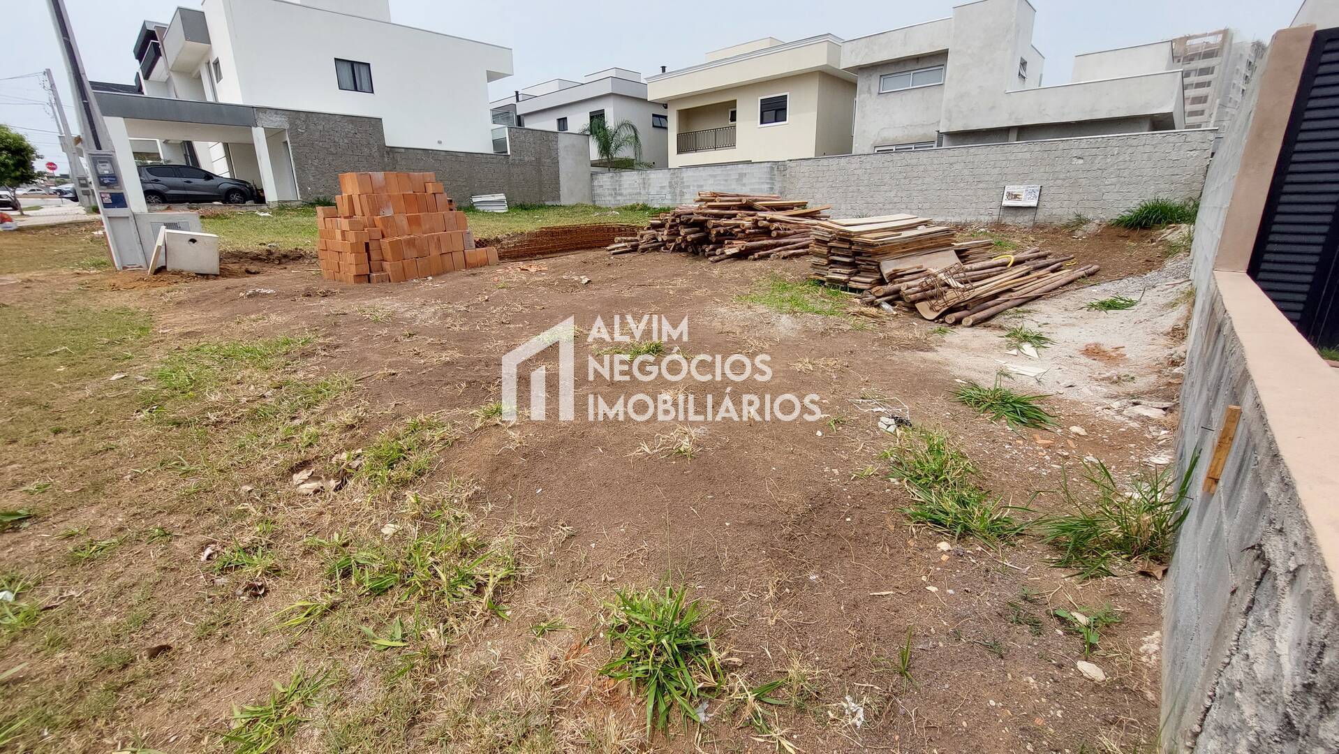 Casa à venda com 4 quartos, 173m² - Foto 5
