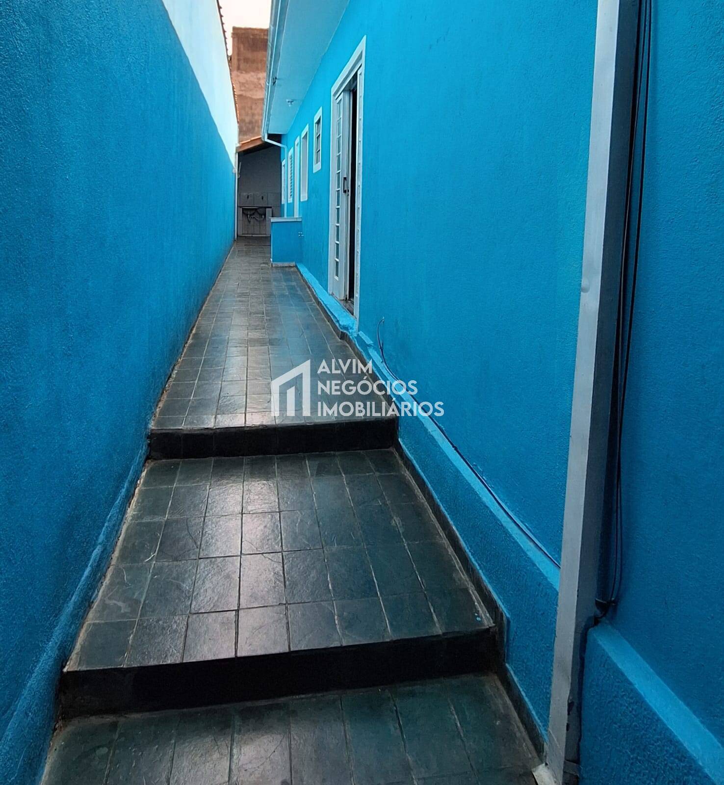 Casa à venda com 3 quartos, 52m² - Foto 11