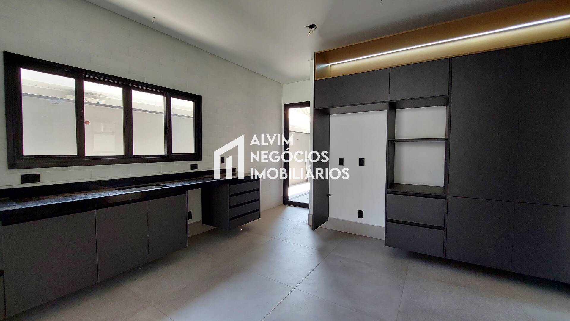 Sobrado, 4 quartos, 367 m² - Foto 9