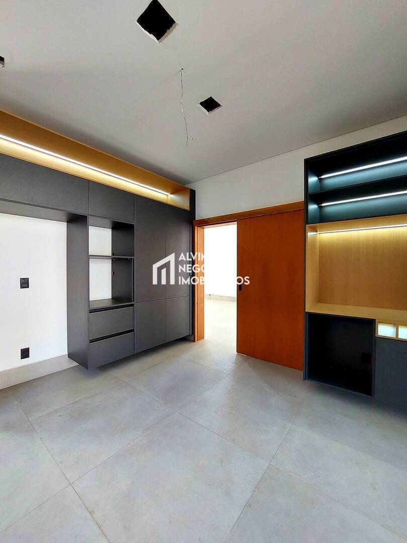 Sobrado, 4 quartos, 367 m² - Foto 56