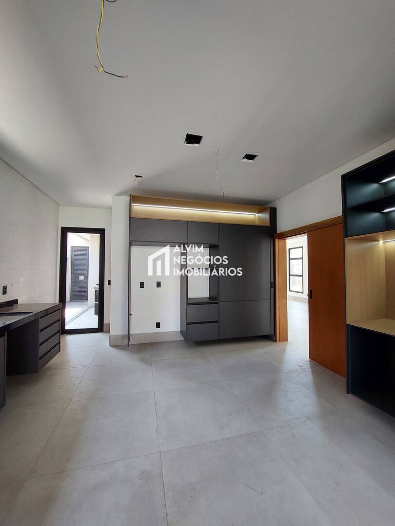 Sobrado, 4 quartos, 367 m² - Foto 57