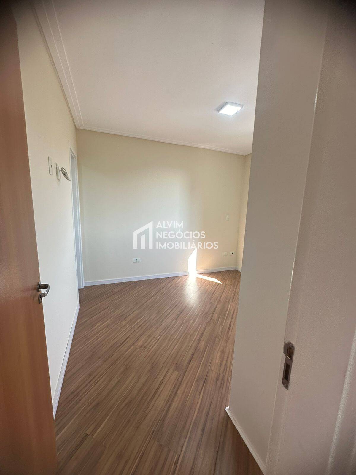 Apartamento à venda com 2 quartos, 60m² - Foto 6