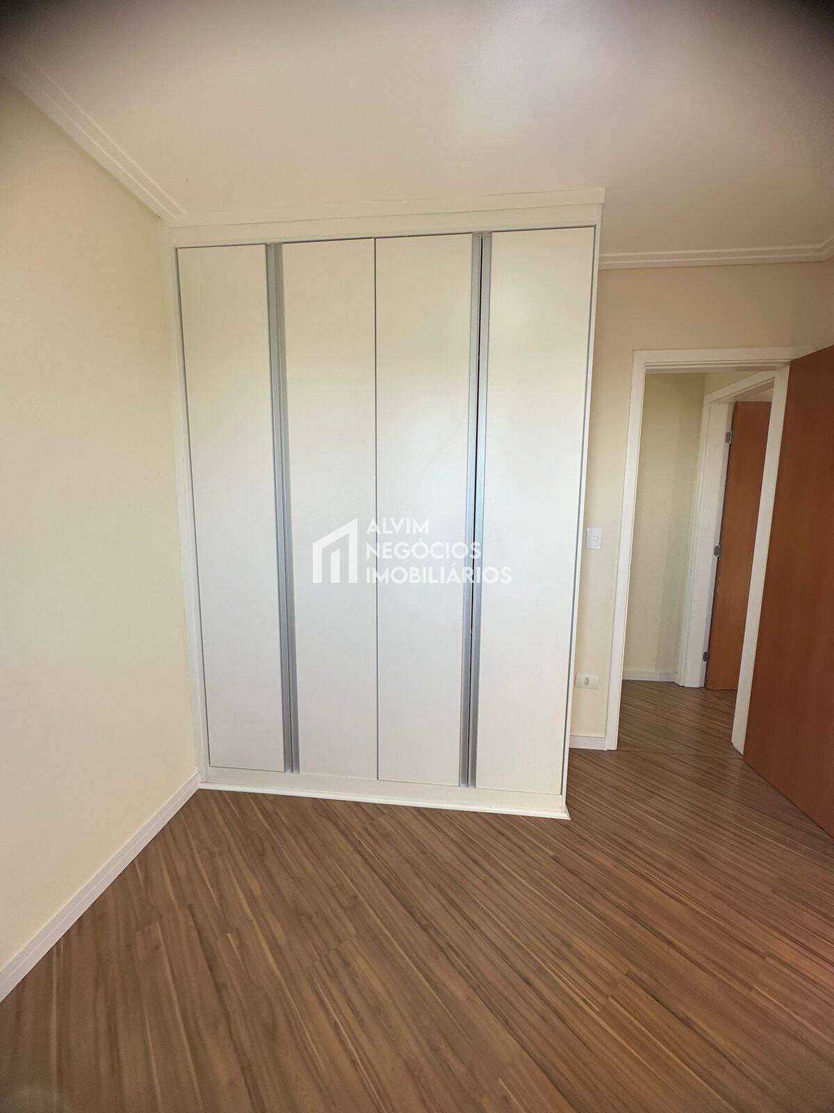 Apartamento à venda com 2 quartos, 60m² - Foto 9
