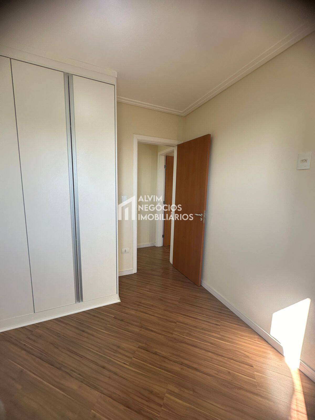 Apartamento à venda com 2 quartos, 60m² - Foto 12