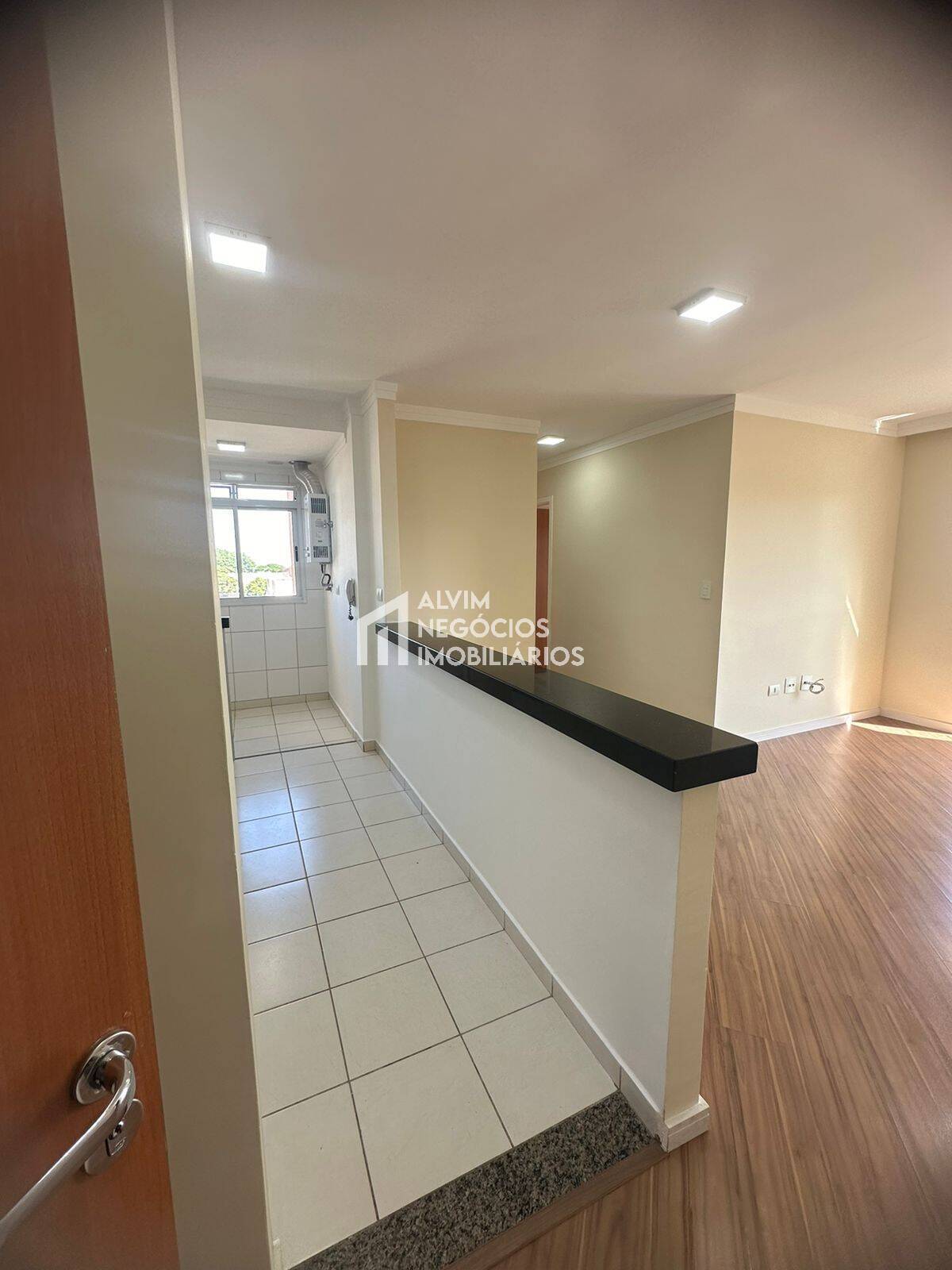 Apartamento à venda com 2 quartos, 60m² - Foto 13