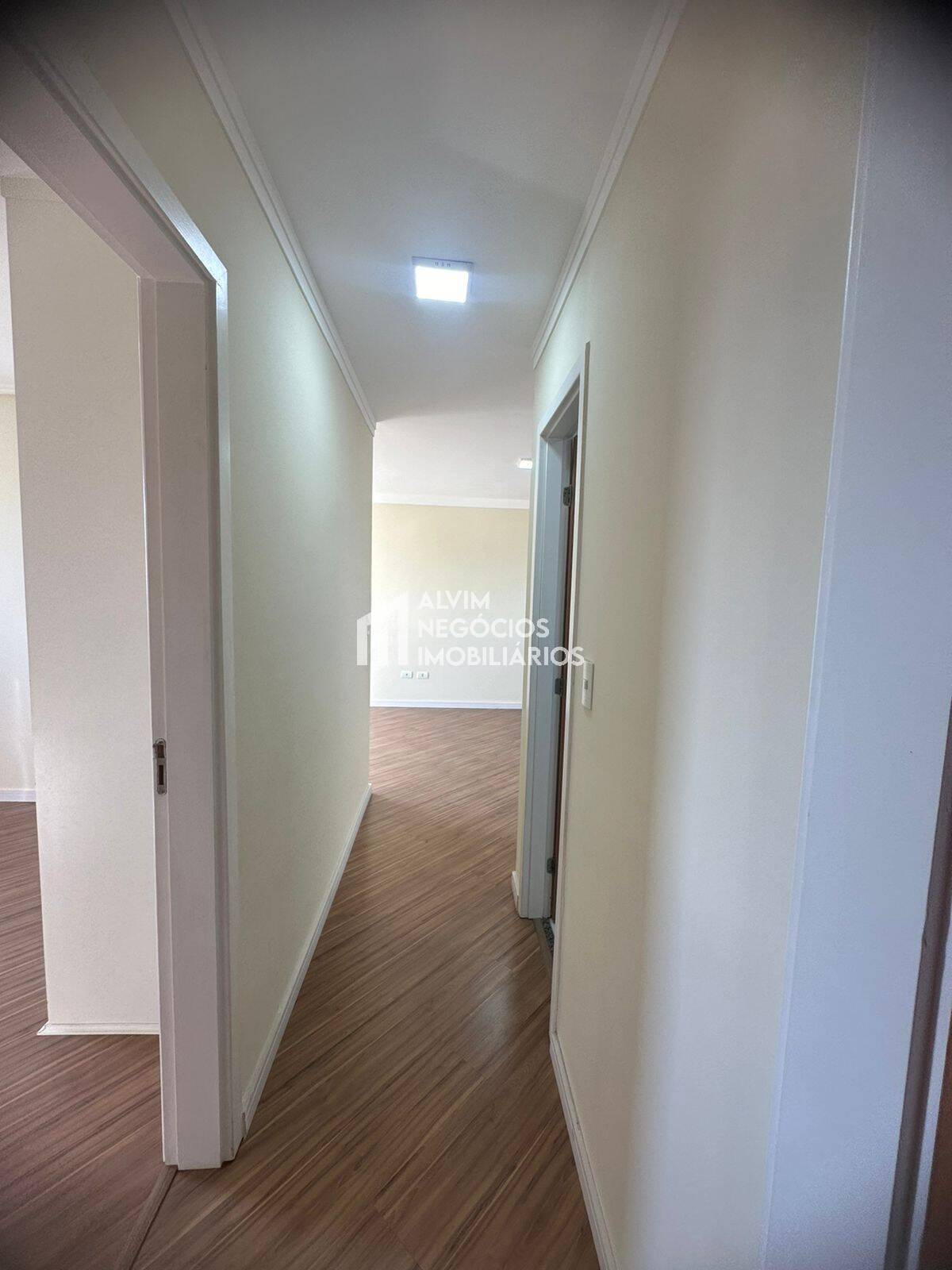 Apartamento à venda com 2 quartos, 60m² - Foto 17