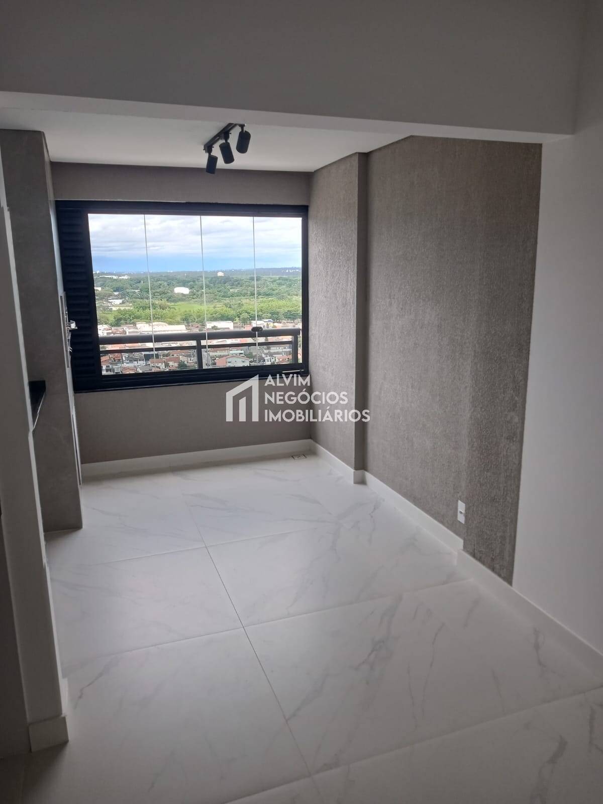 Apartamento à venda e aluguel com 2 quartos, 68m² - Foto 1