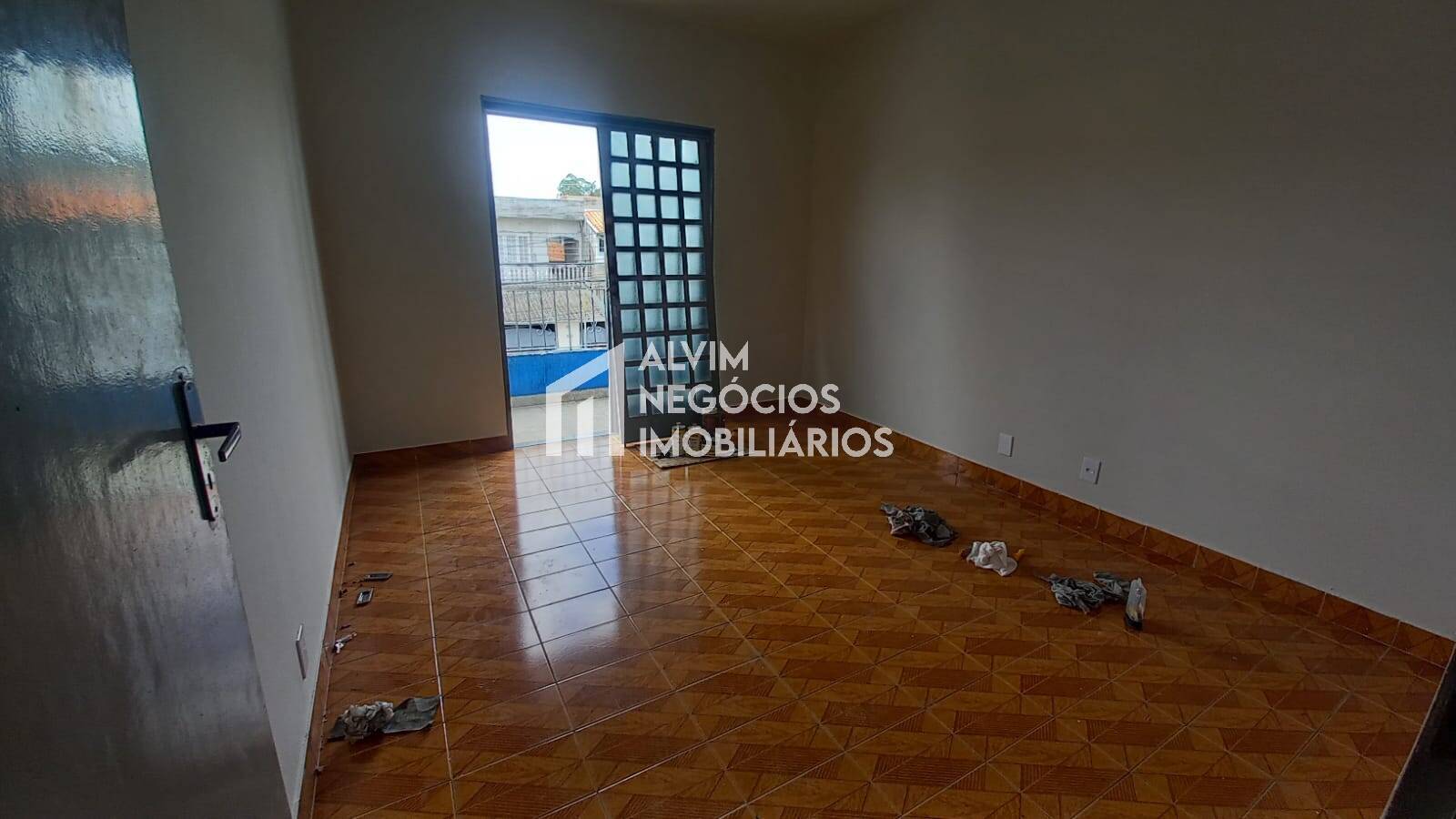 Casa à venda com 3 quartos, 147m² - Foto 4