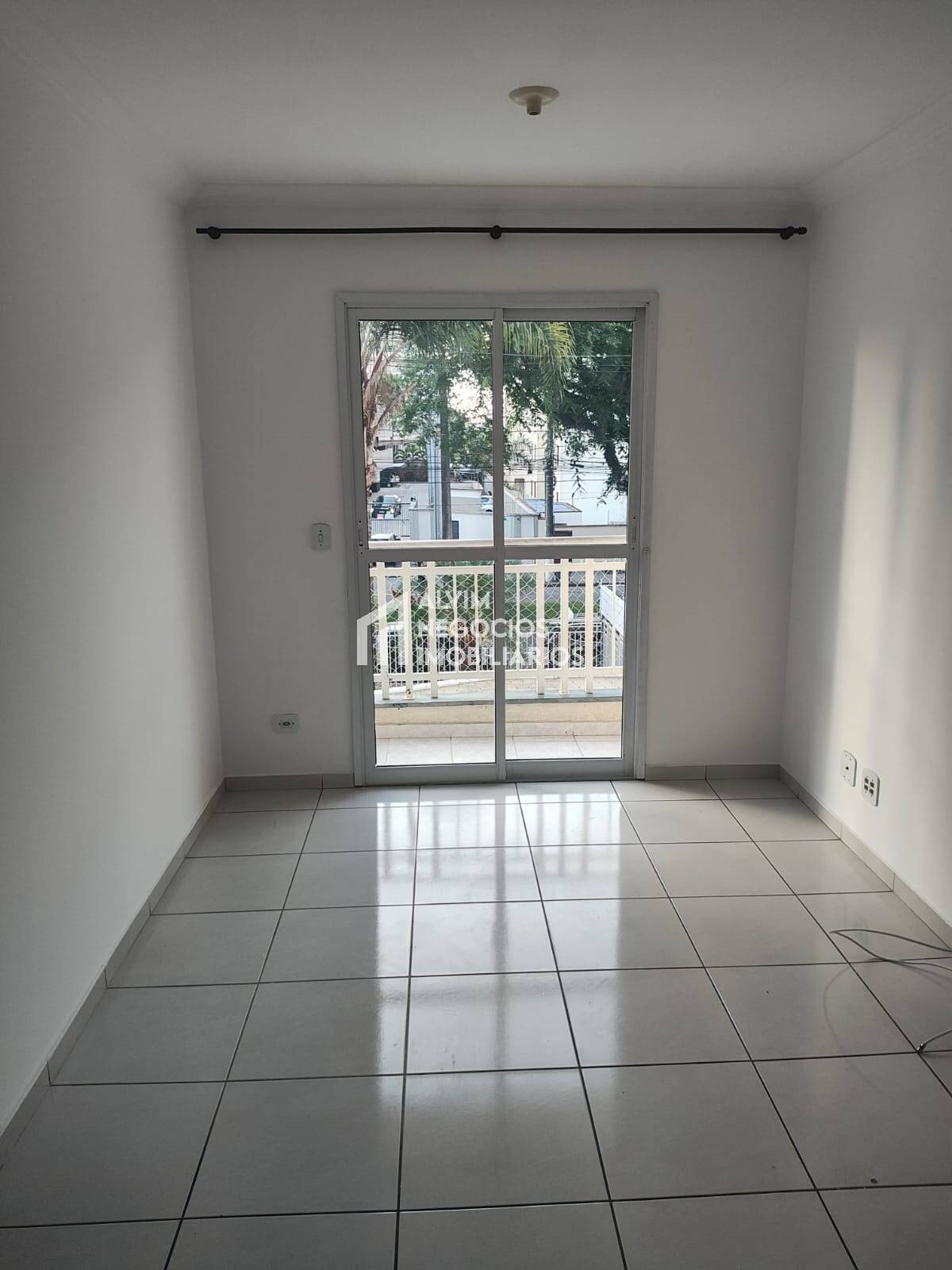 Apartamento à venda com 2 quartos, 58m² - Foto 1