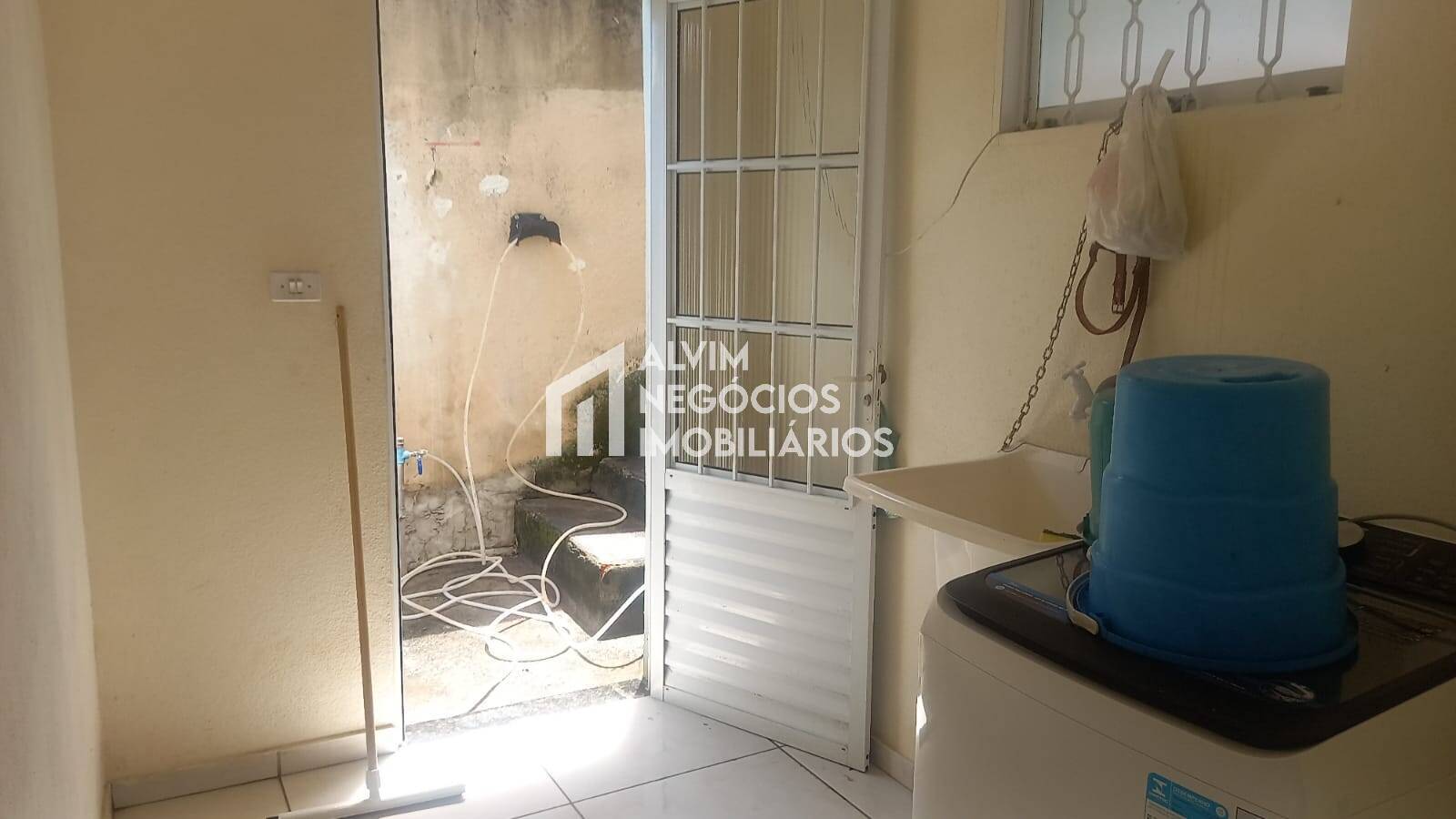 Casa à venda com 3 quartos, 300m² - Foto 13