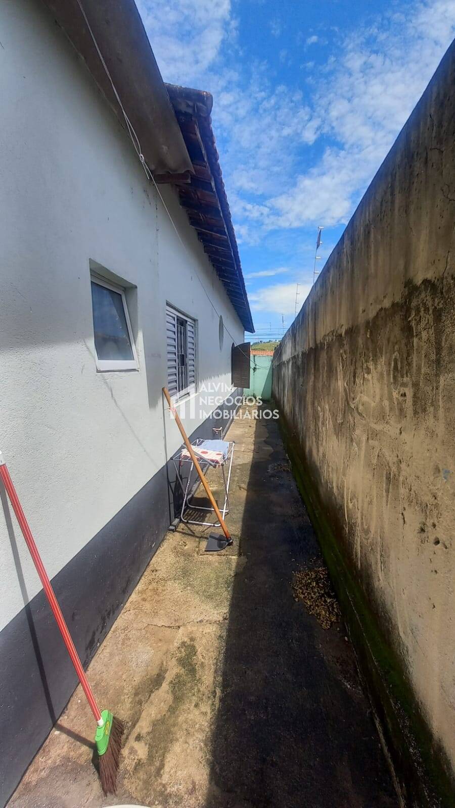 Casa à venda com 3 quartos, 300m² - Foto 15