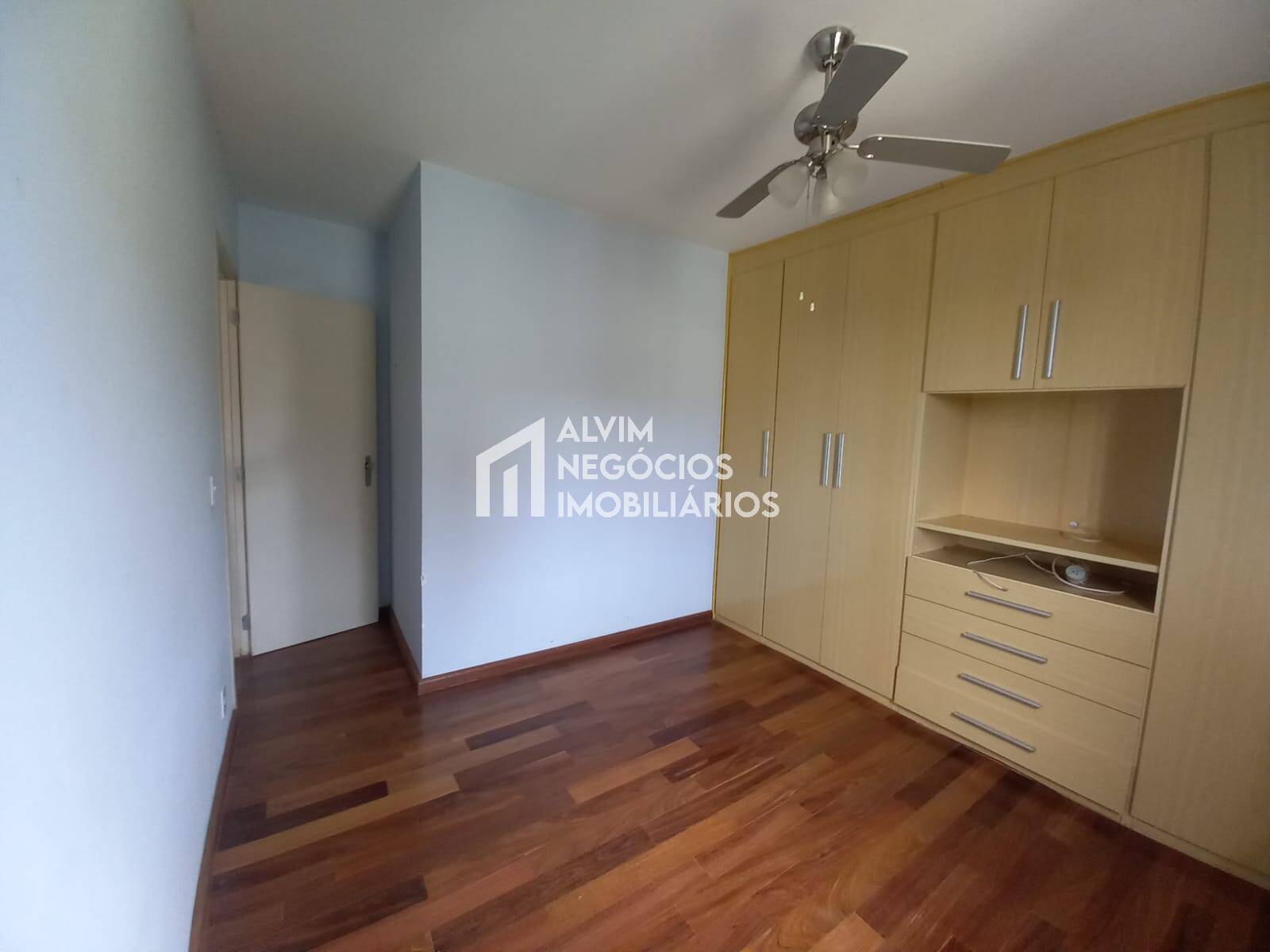 Apartamento à venda com 2 quartos, 55m² - Foto 5