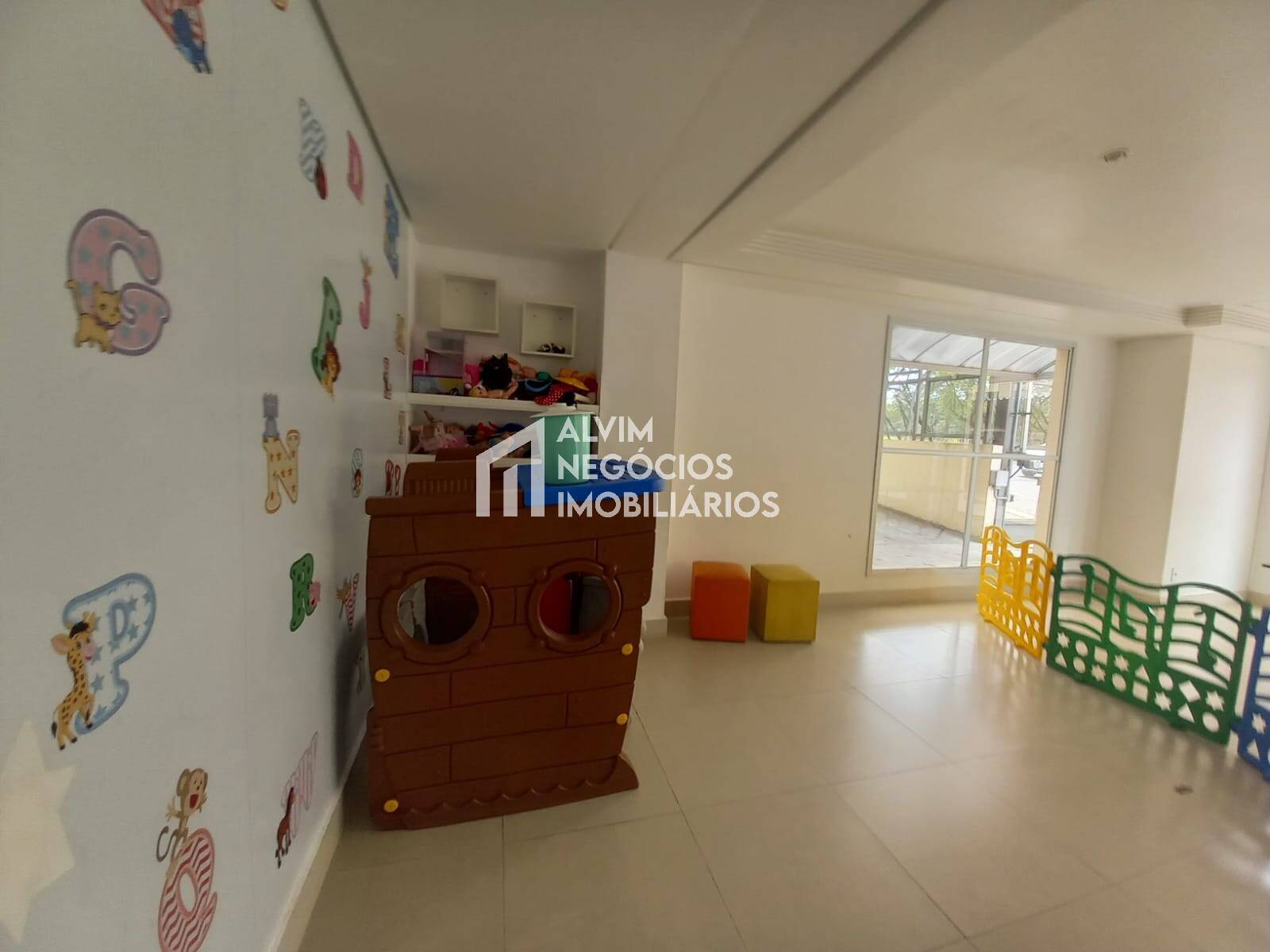 Apartamento à venda com 2 quartos, 55m² - Foto 22