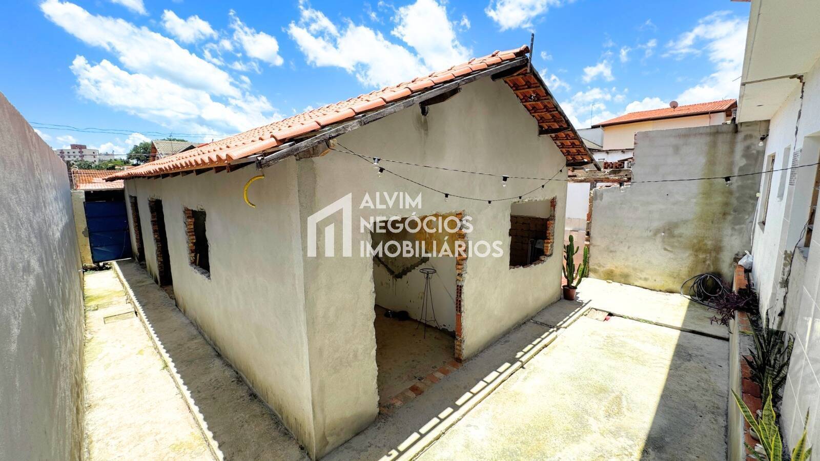 Casa à venda com 2 quartos, 202m² - Foto 12