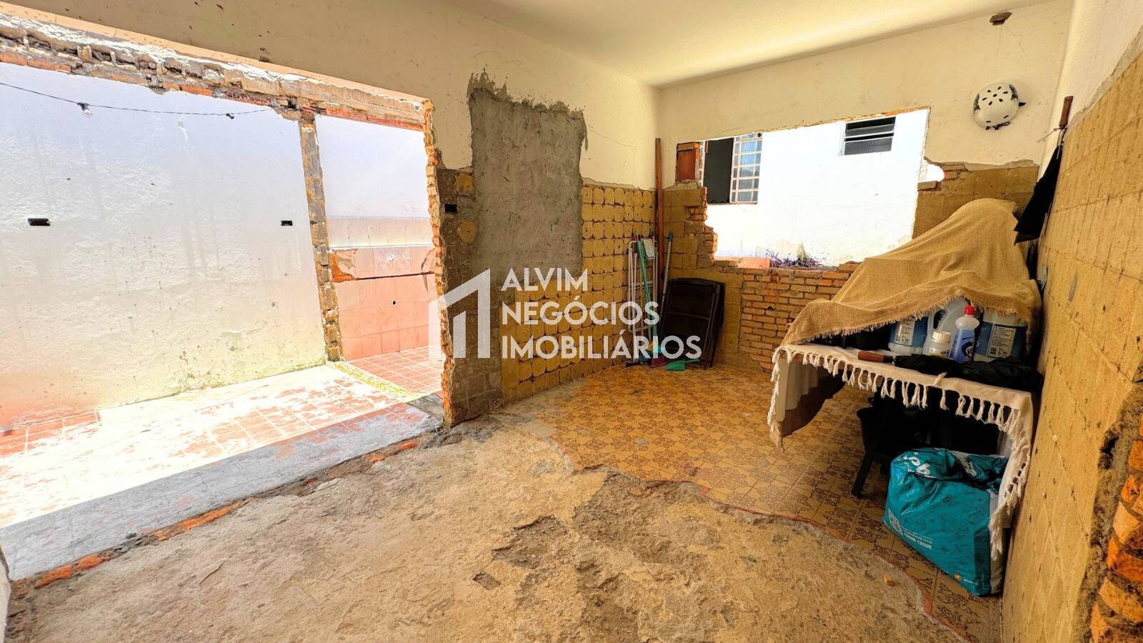 Casa à venda com 2 quartos, 202m² - Foto 16