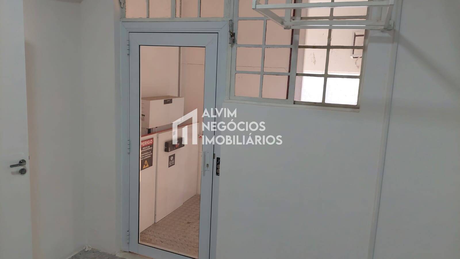 Conjunto Comercial-Sala para alugar, 180m² - Foto 8