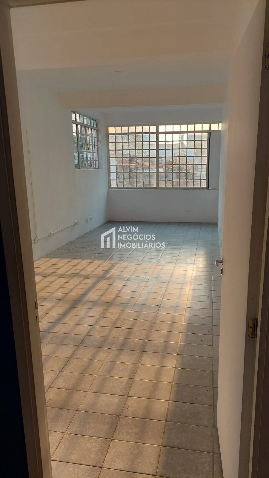 Conjunto Comercial-Sala para alugar, 180m² - Foto 15