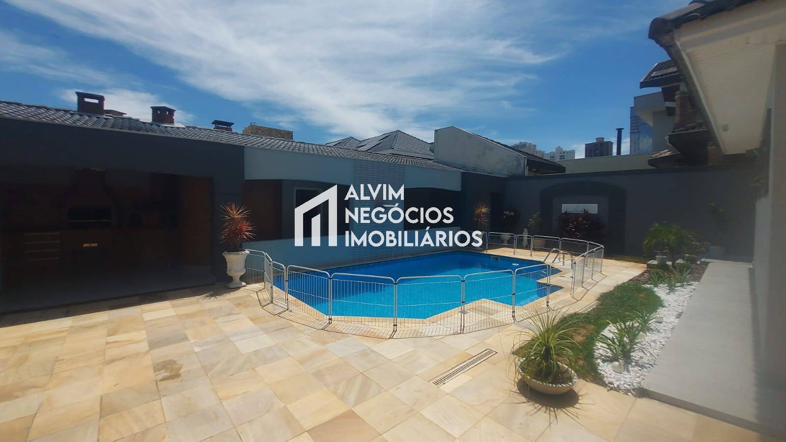 Sobrado, 6 quartos, 480 m² - Foto 25