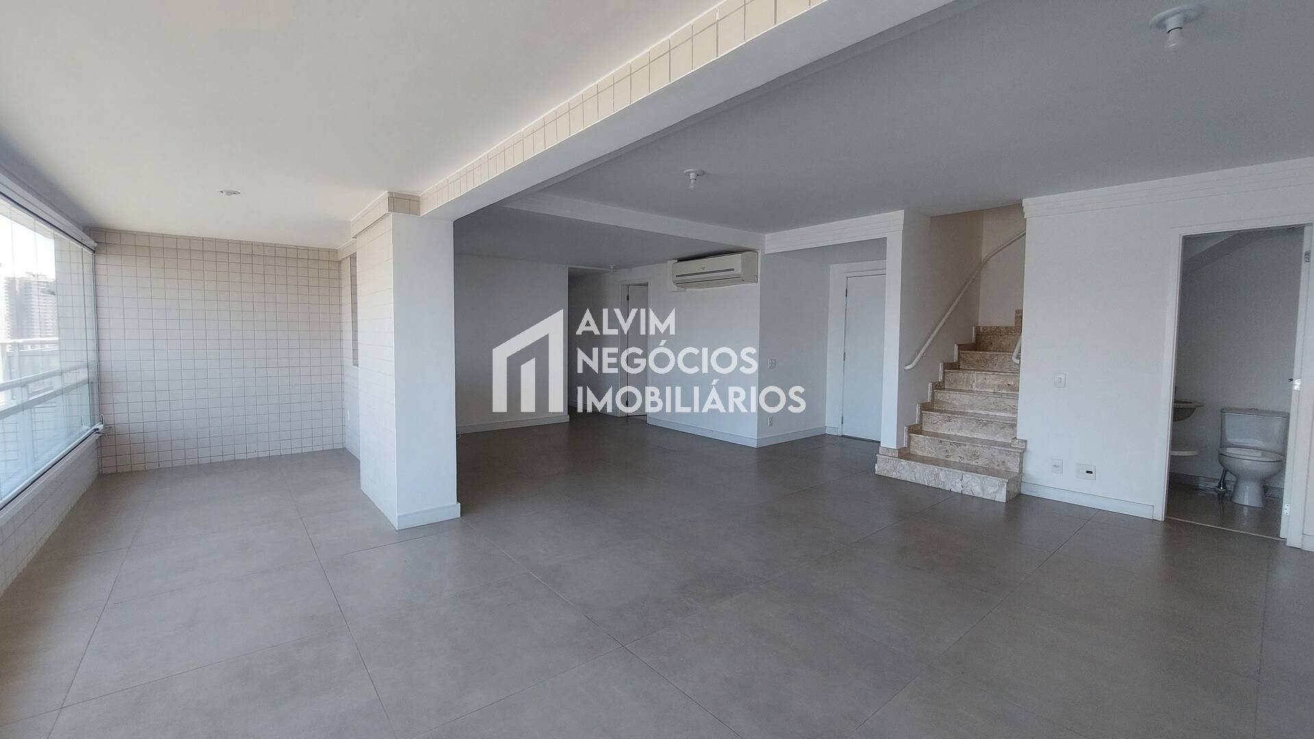 Cobertura à venda e aluguel com 3 quartos, 288m² - Foto 5