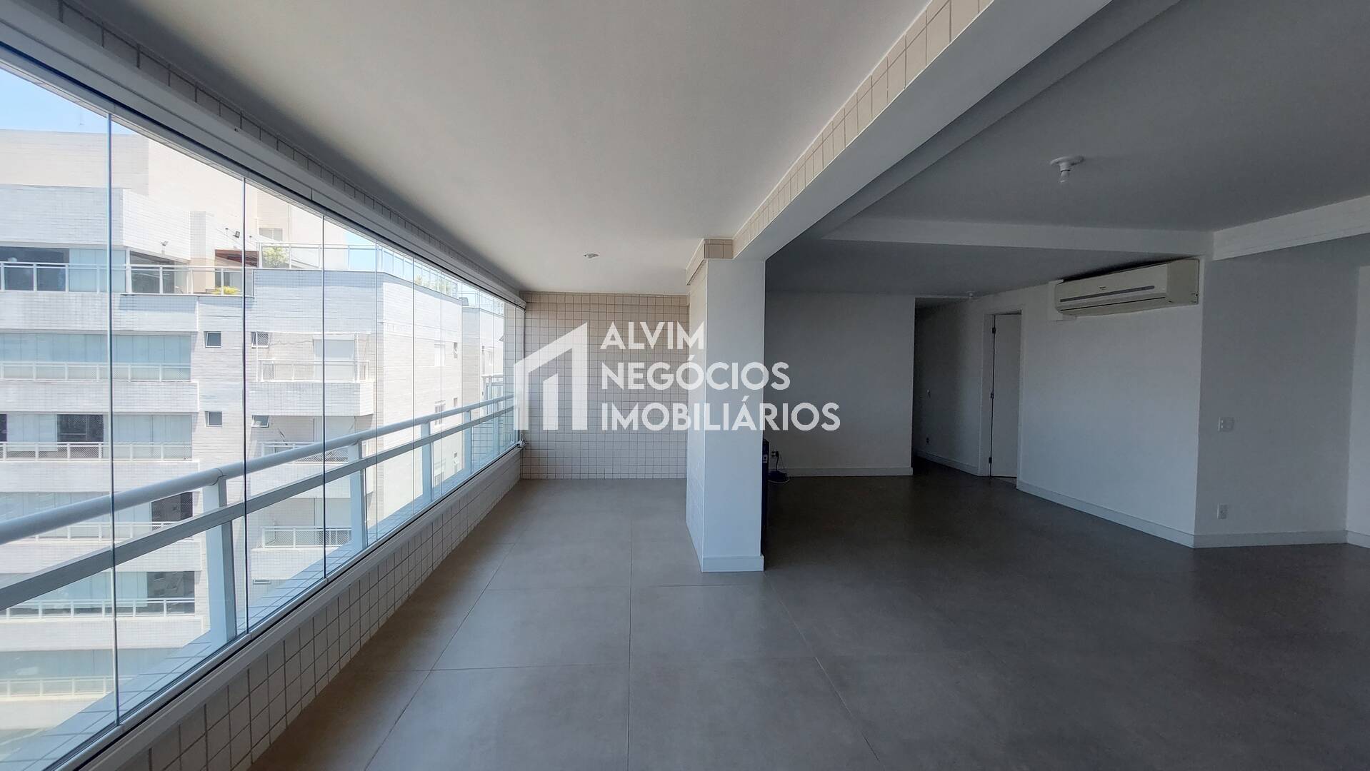 Cobertura à venda e aluguel com 3 quartos, 288m² - Foto 6