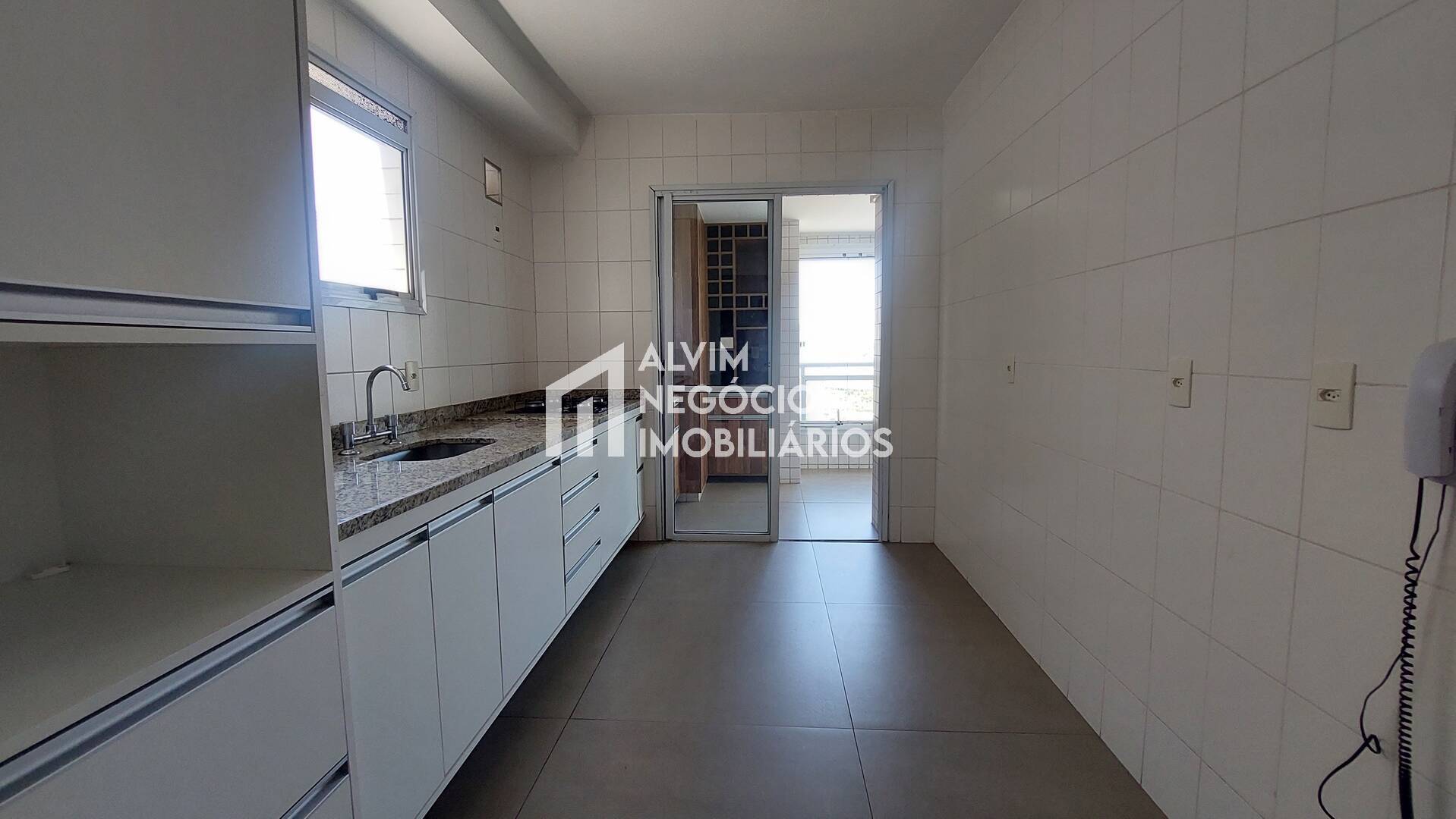 Cobertura à venda e aluguel com 3 quartos, 288m² - Foto 15