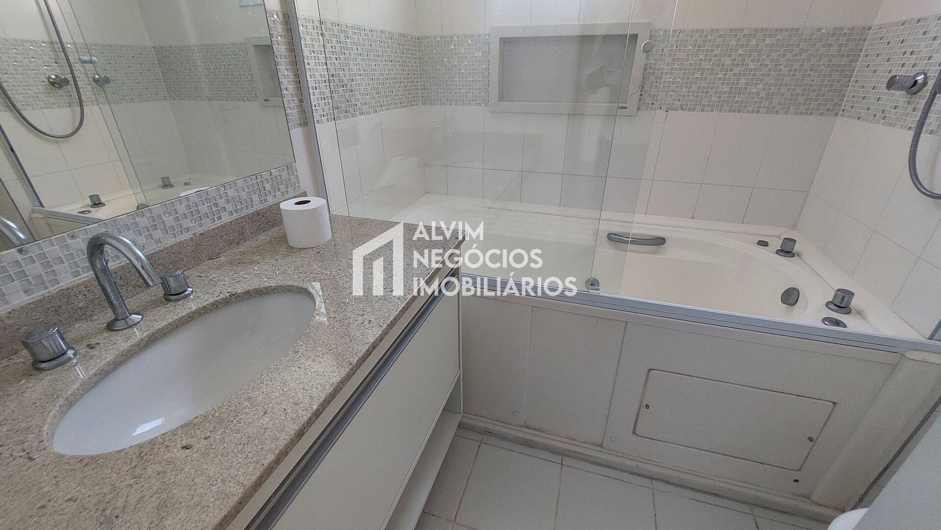 Cobertura à venda e aluguel com 3 quartos, 288m² - Foto 25