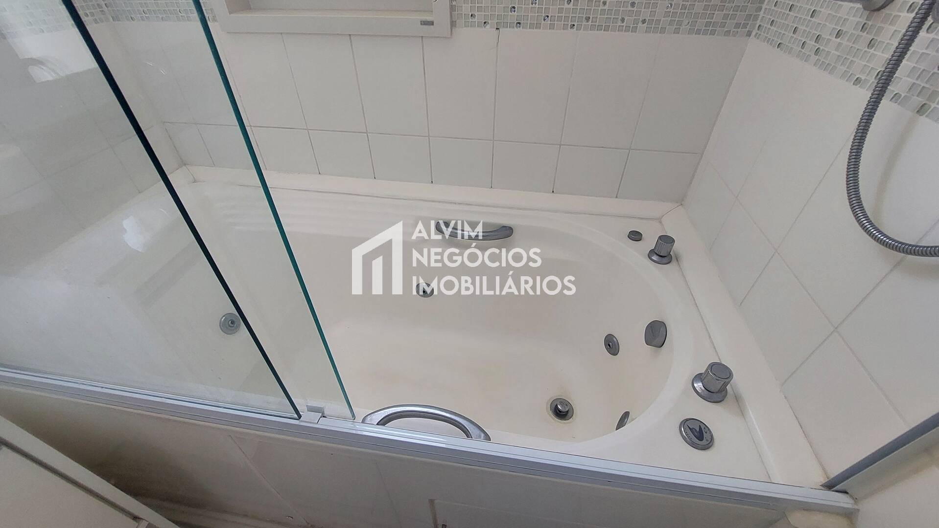 Cobertura à venda e aluguel com 3 quartos, 288m² - Foto 32