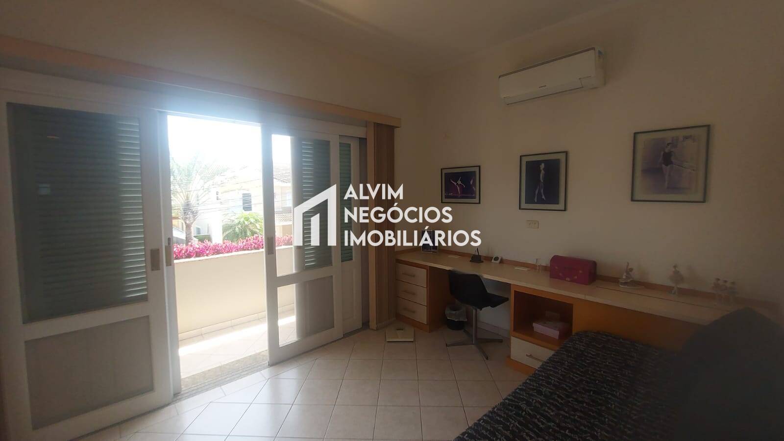 Sobrado, 5 quartos, 327 m² - Foto 44