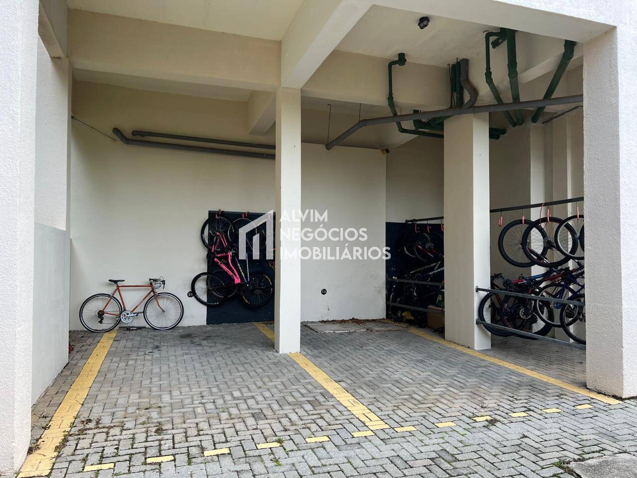 Apartamento à venda com 2 quartos, 65m² - Foto 21