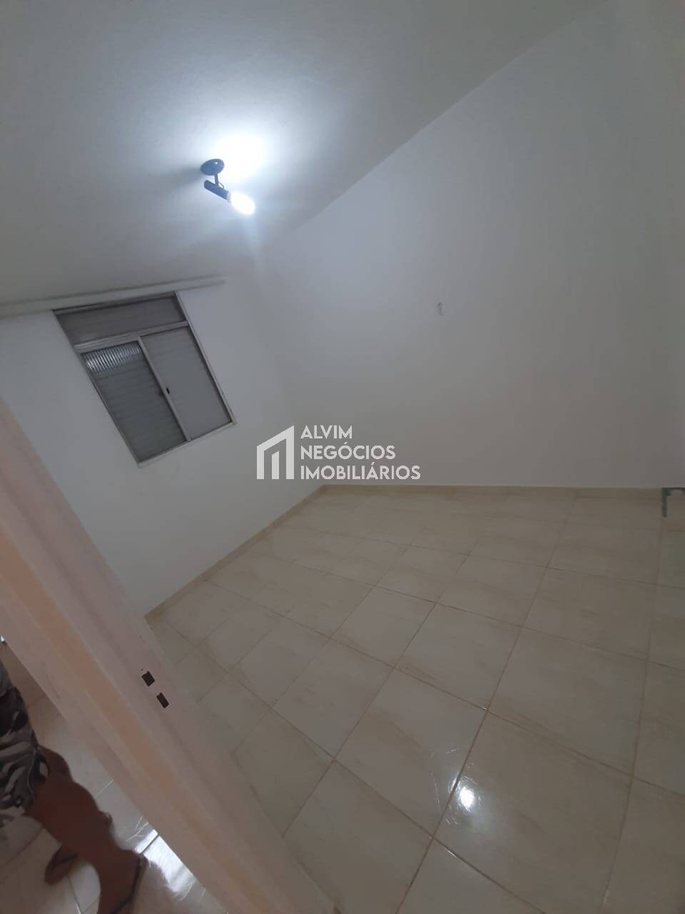 Apartamento à venda com 2 quartos, 45m² - Foto 12