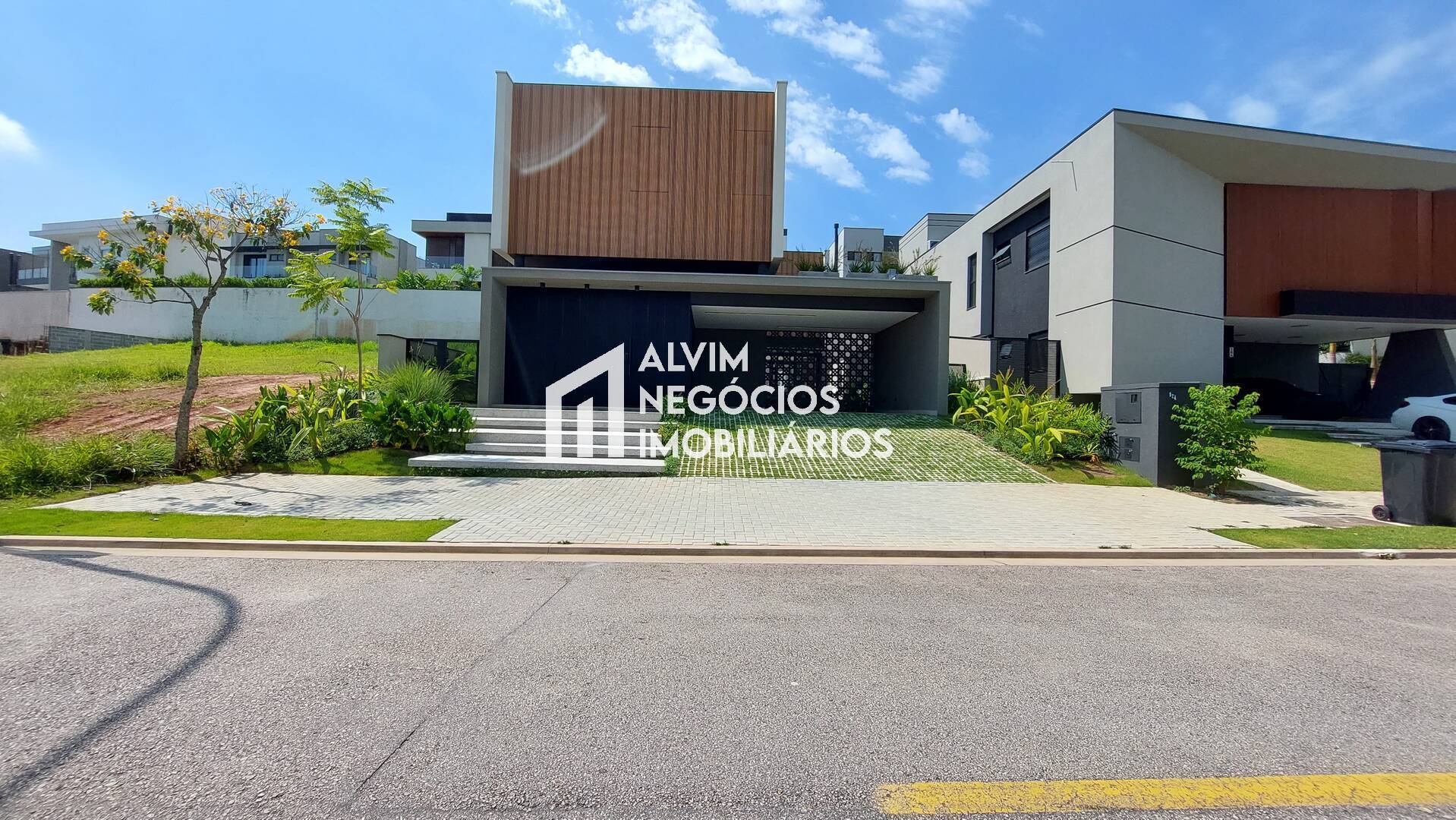 Sobrado, 4 quartos, 390 m² - Foto 2