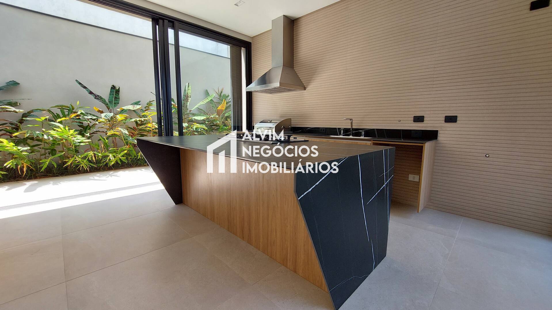 Sobrado, 4 quartos, 390 m² - Foto 14