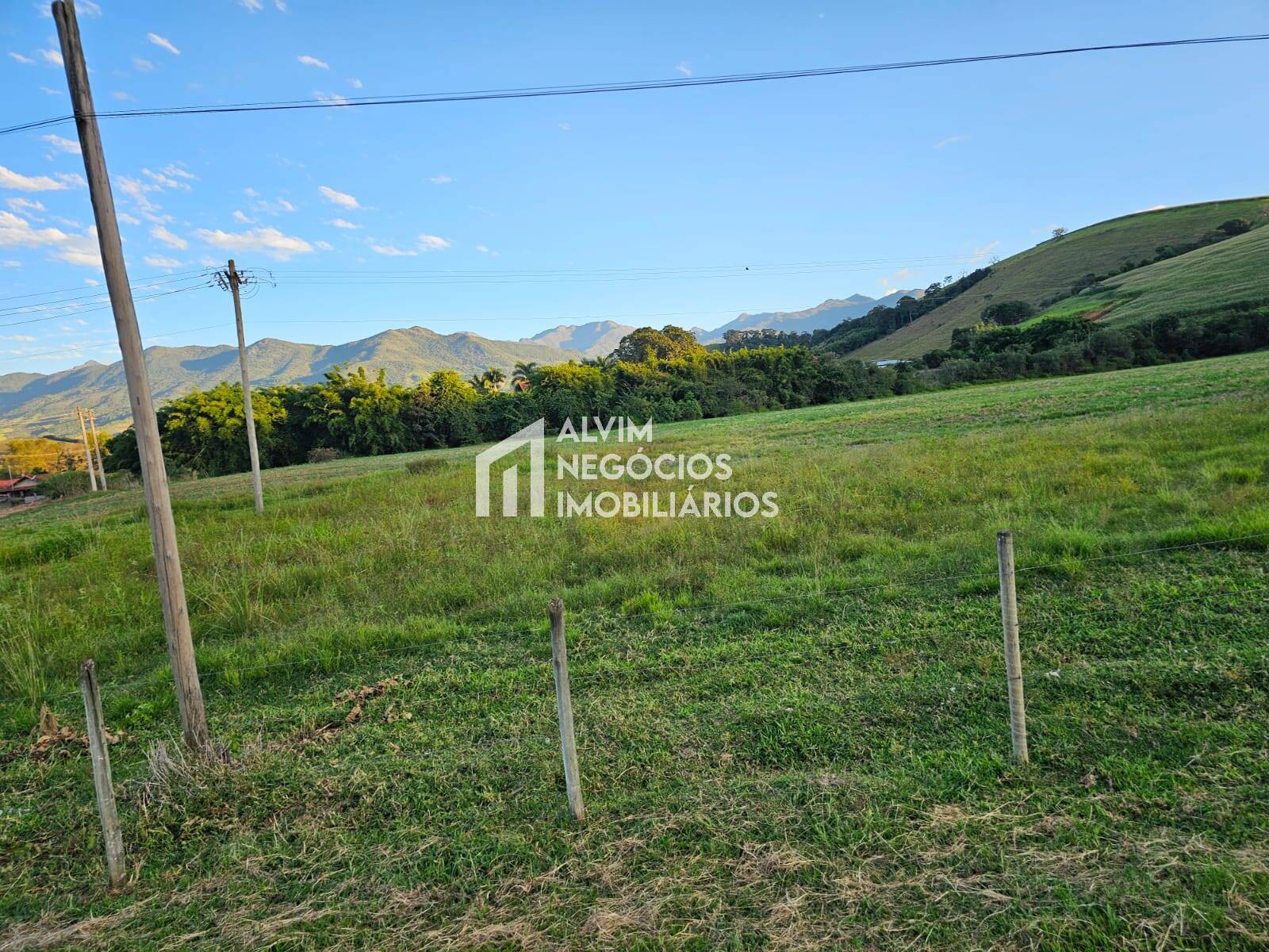 Chácara à venda com 3 quartos, 53000m² - Foto 63