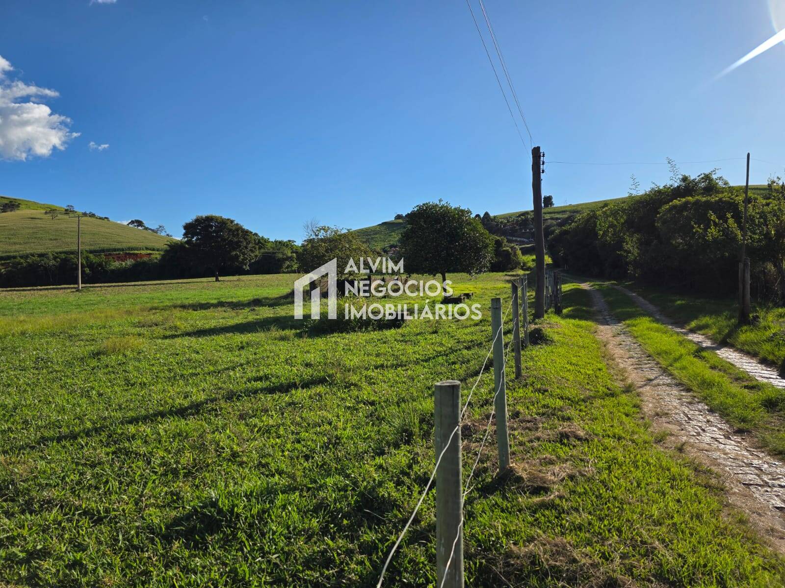 Chácara à venda com 3 quartos, 53000m² - Foto 67