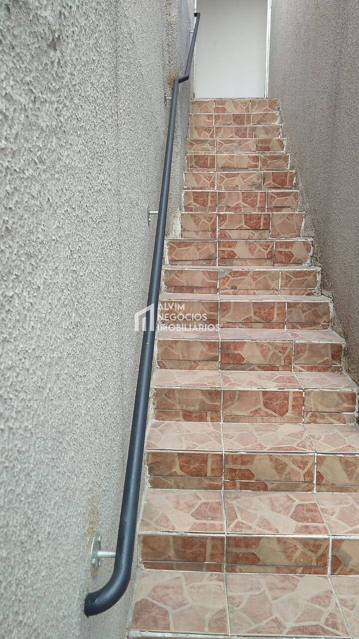 Casa à venda com 4 quartos, 241m² - Foto 6