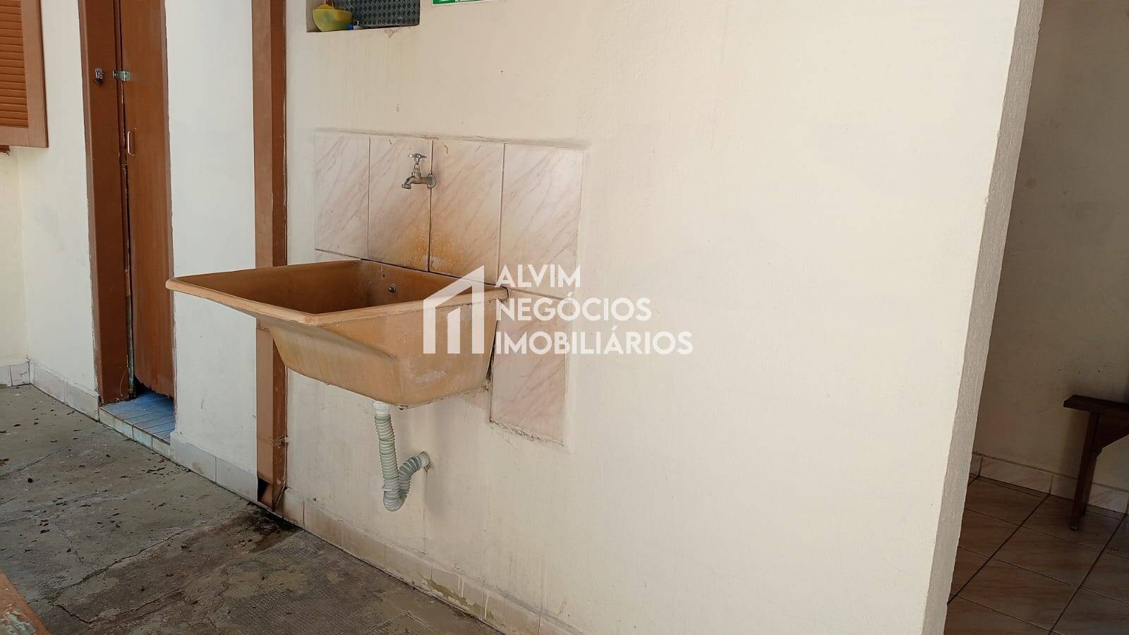 Prédio Inteiro à venda com 15 quartos, 284m² - Foto 27