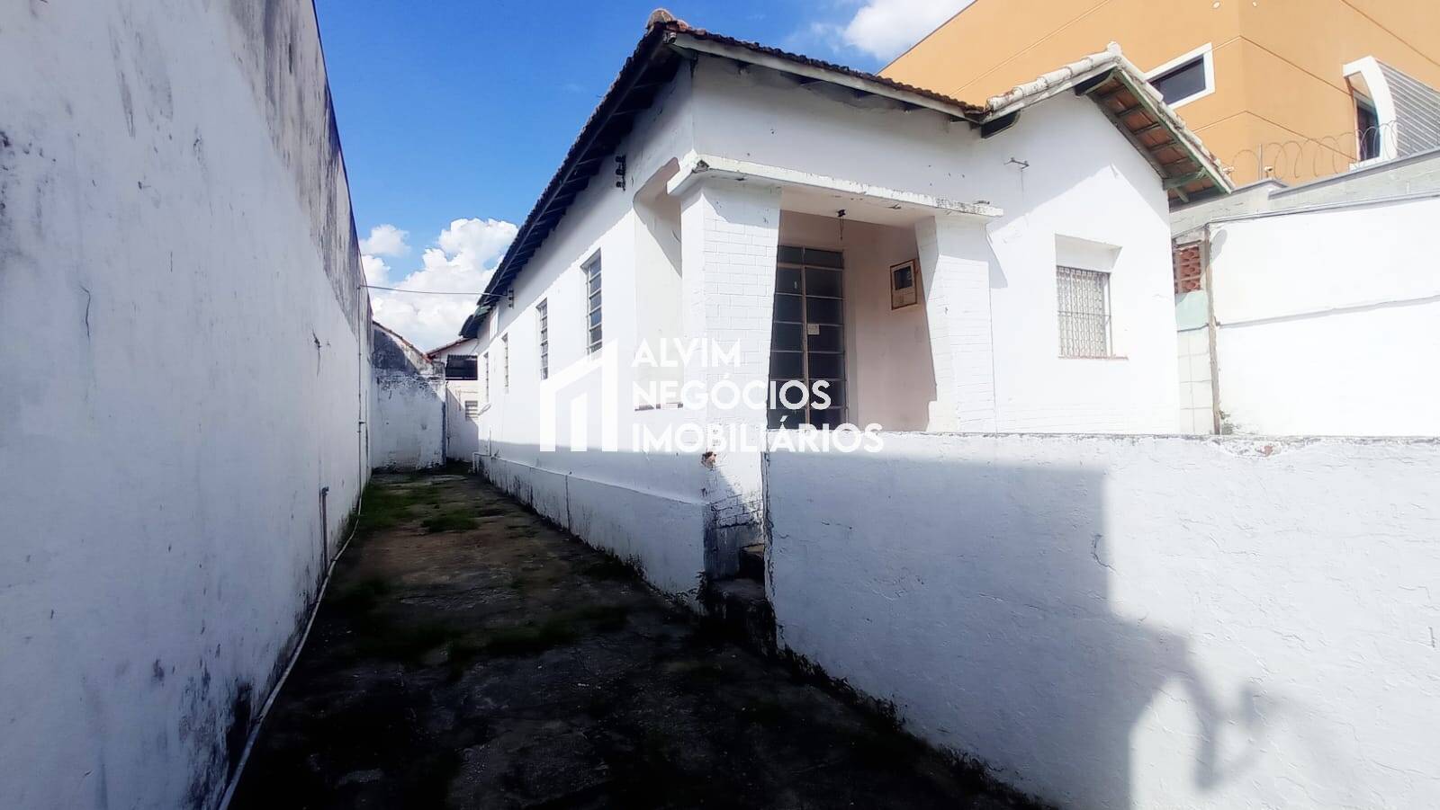 Casa, 4 quartos, 227 m² - Foto 2