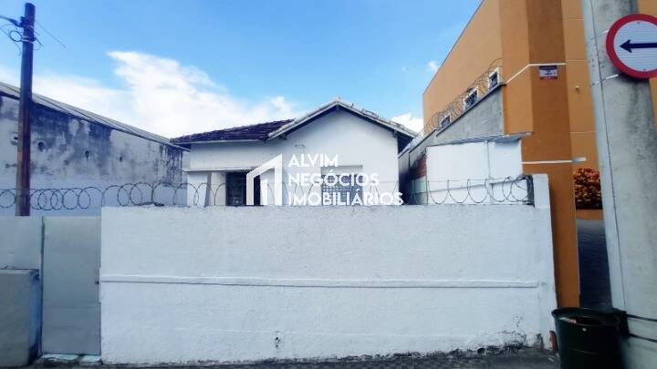 Casa, 4 quartos, 227 m² - Foto 1