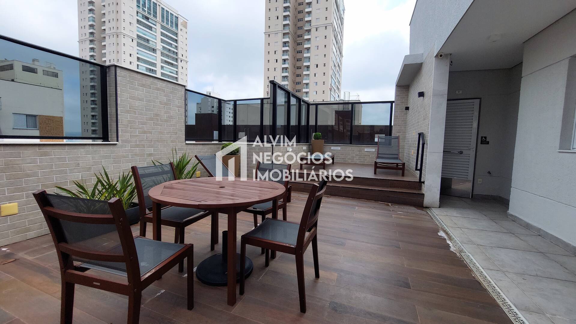 Apartamento para alugar com 1 quarto, 40m² - Foto 23