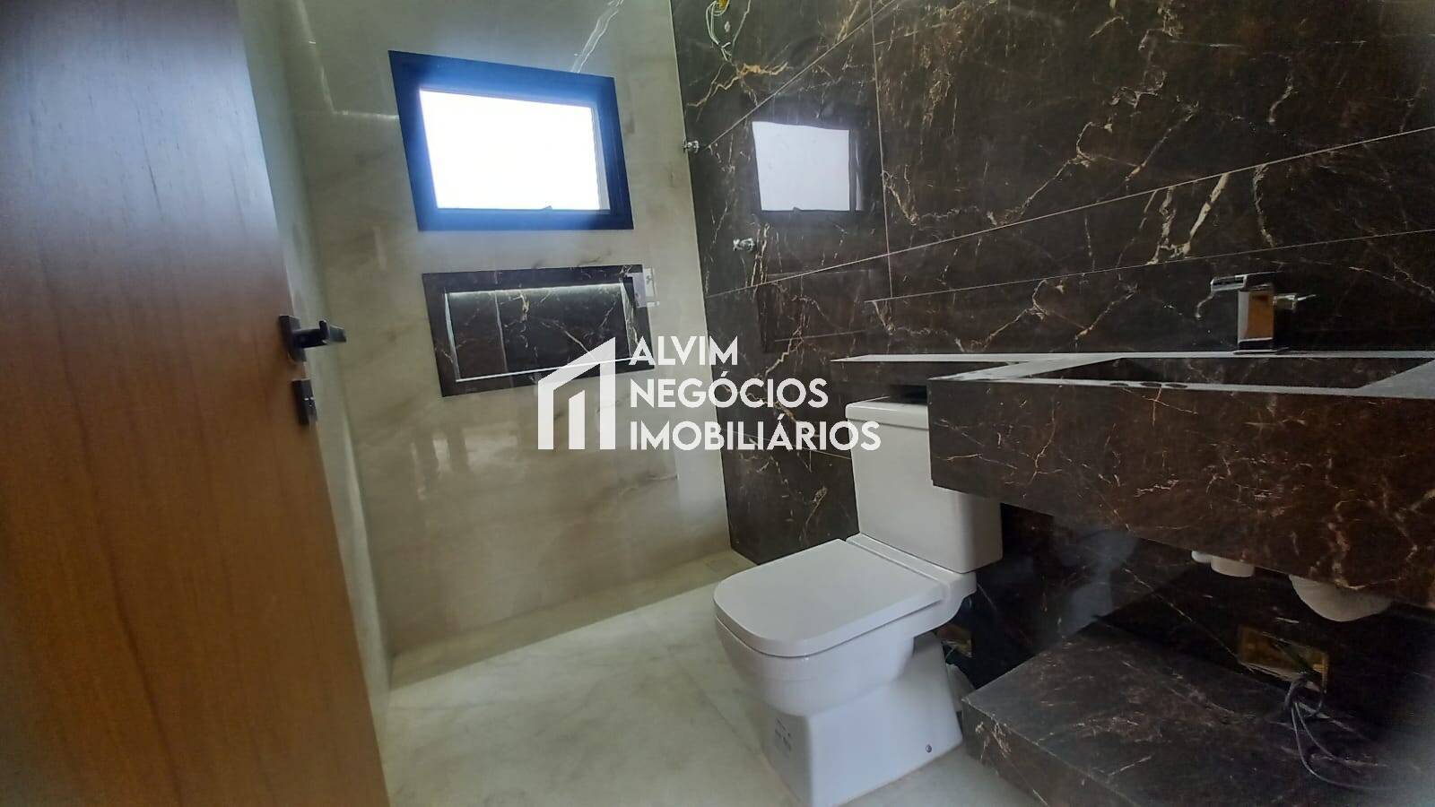 Casa, 4 quartos, 280 m² - Foto 25