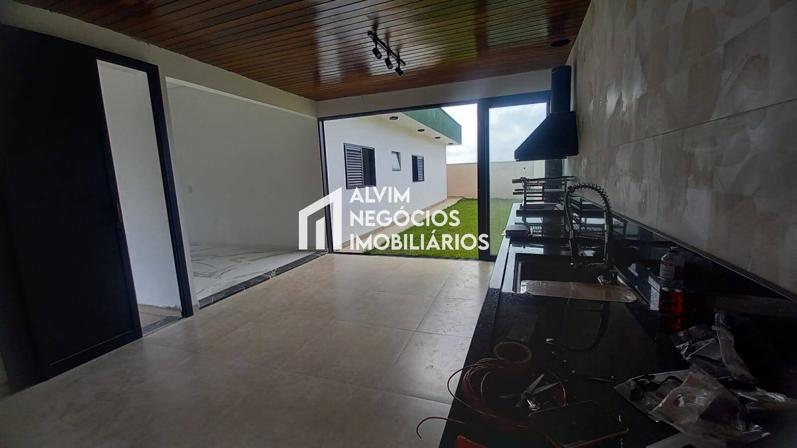 Casa, 4 quartos, 280 m² - Foto 32