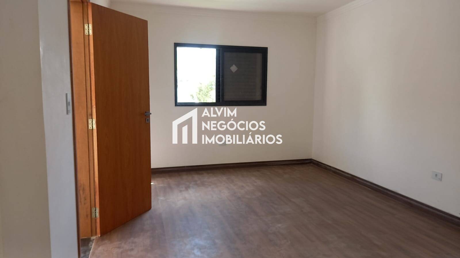 Casa, 4 quartos, 280 m² - Foto 40