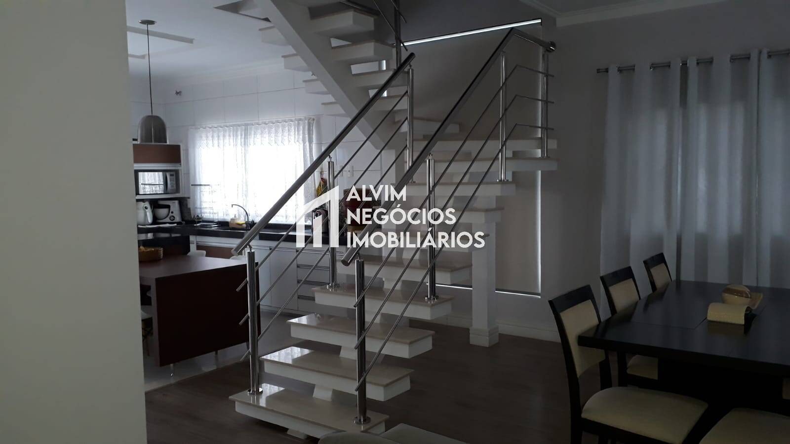 Casa, 3 quartos, 230 m² - Foto 8