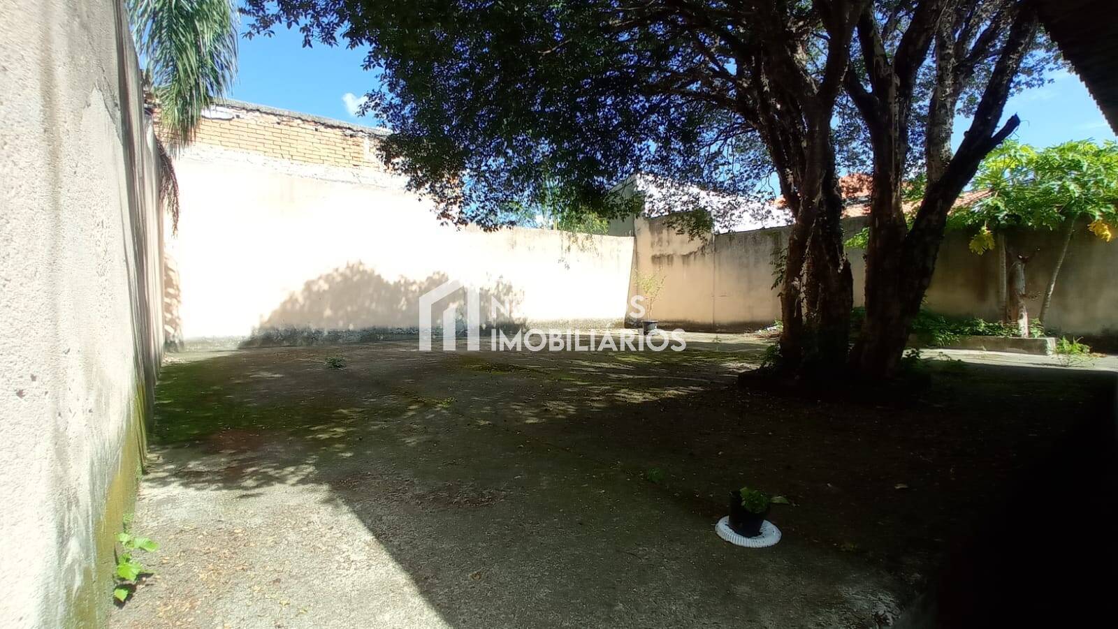 Casa à venda com 3 quartos, 300m² - Foto 32