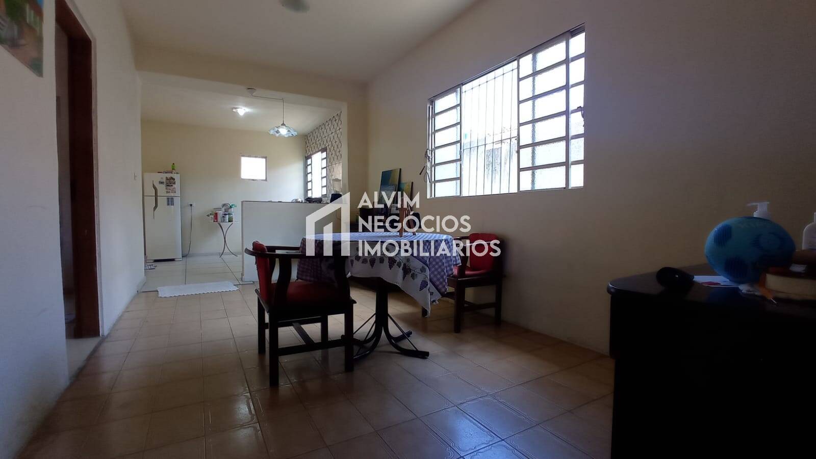 Casa à venda com 3 quartos, 300m² - Foto 38