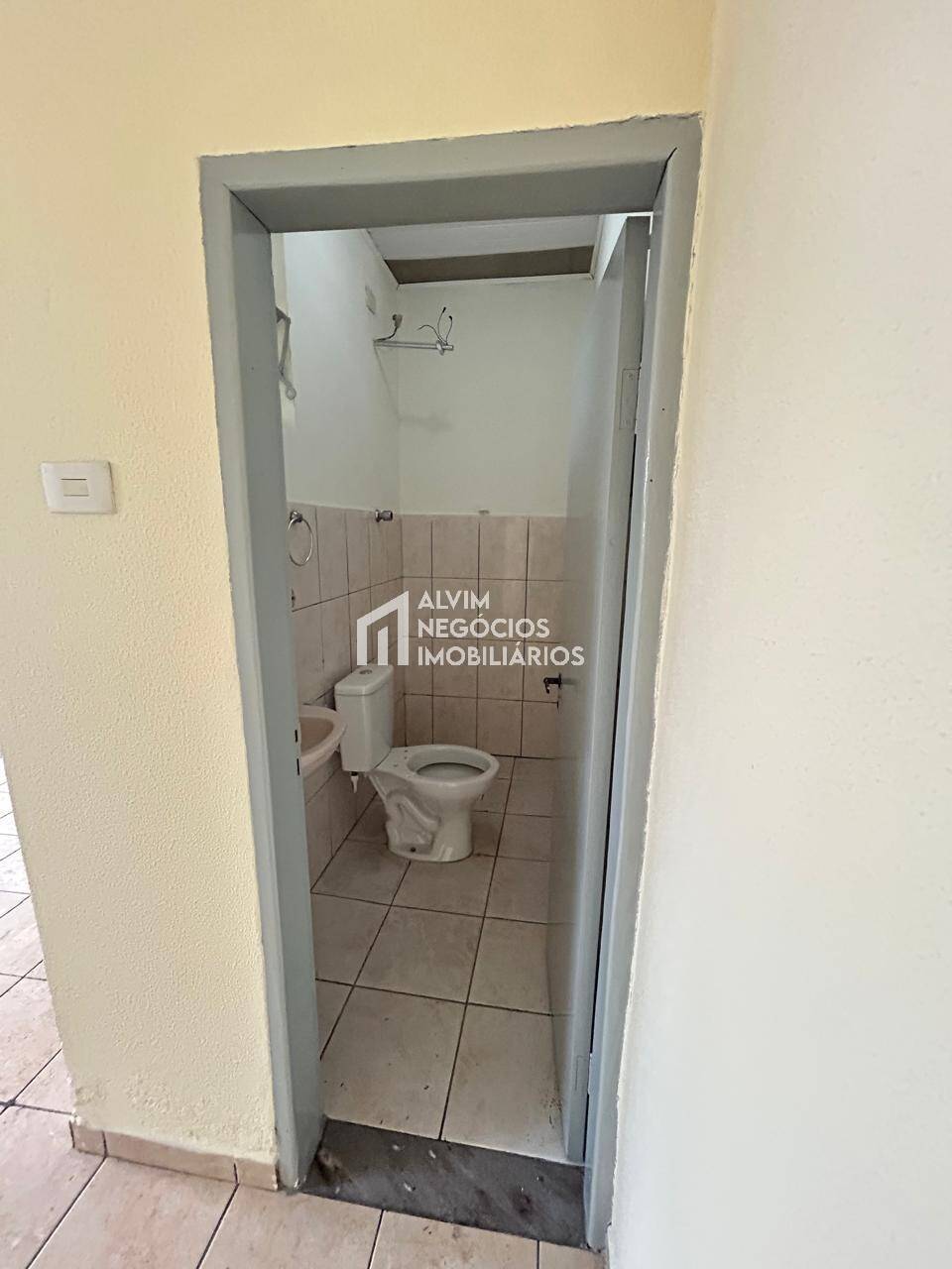 Casa à venda com 4 quartos, 274m² - Foto 8